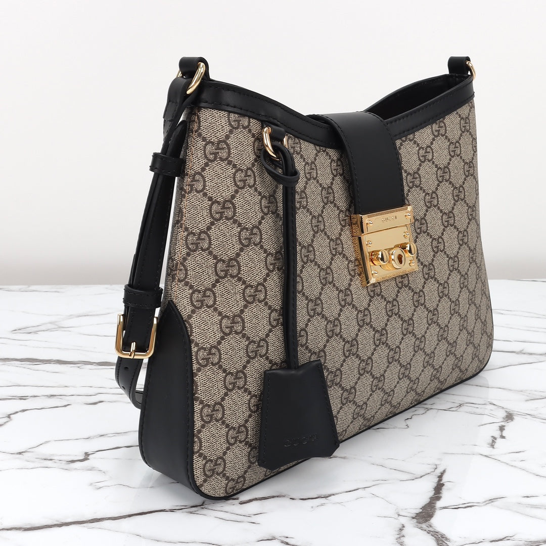 165NB106BDE Stylish leather bag