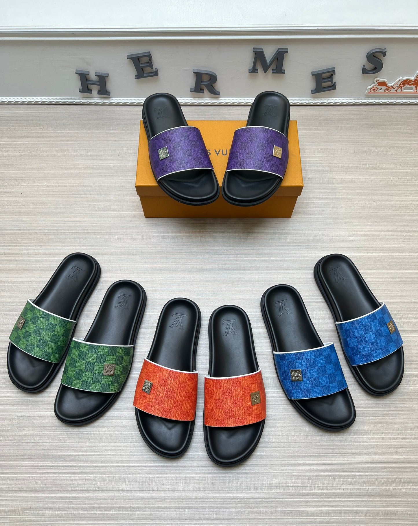 54E69ZDE Stylish slippers