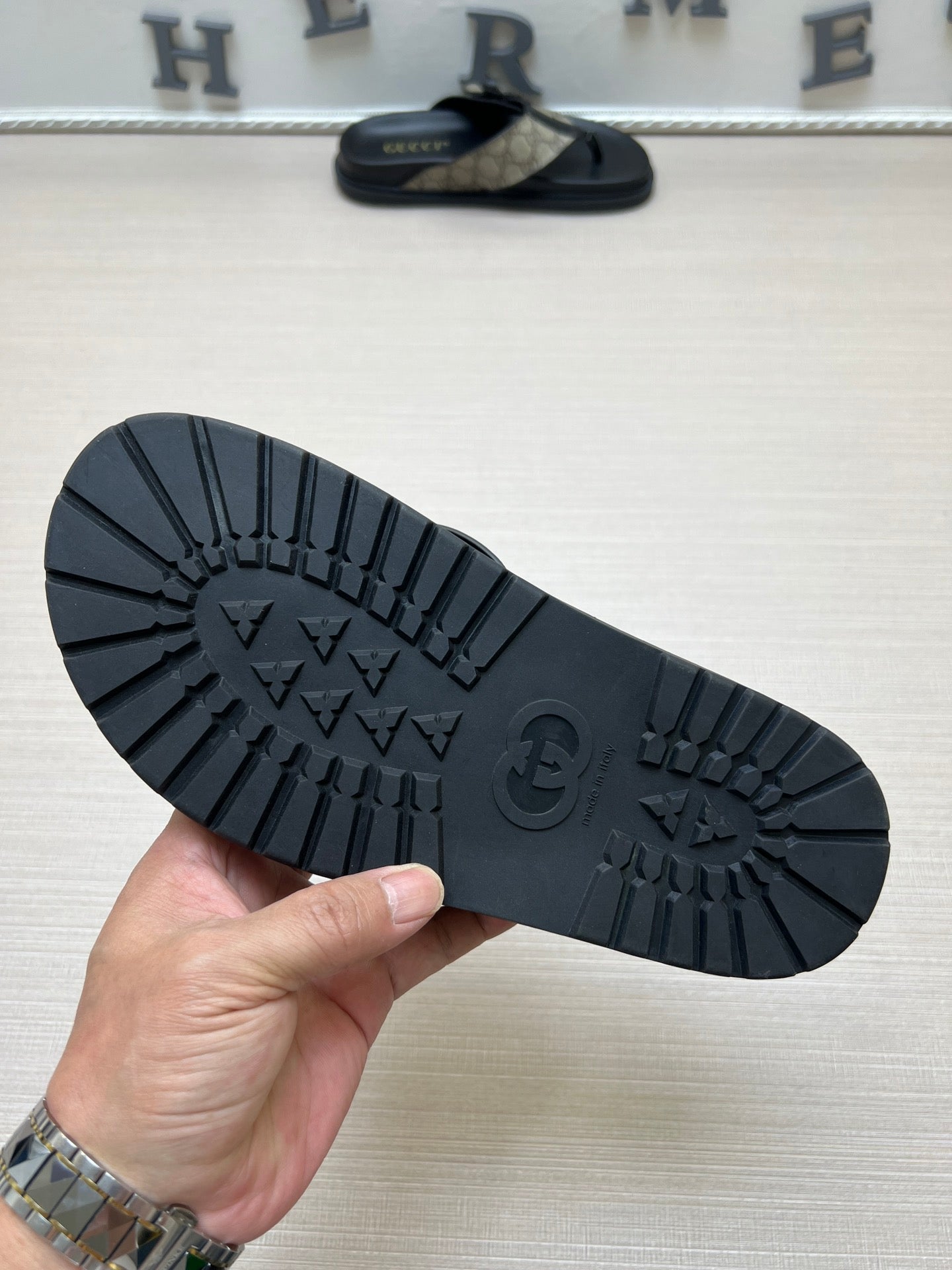 54B90ZDE Stylish slippers