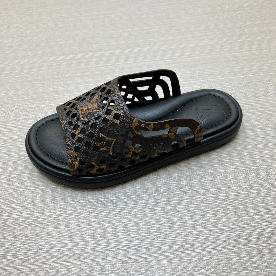 54E83ZDE Stylish slippers