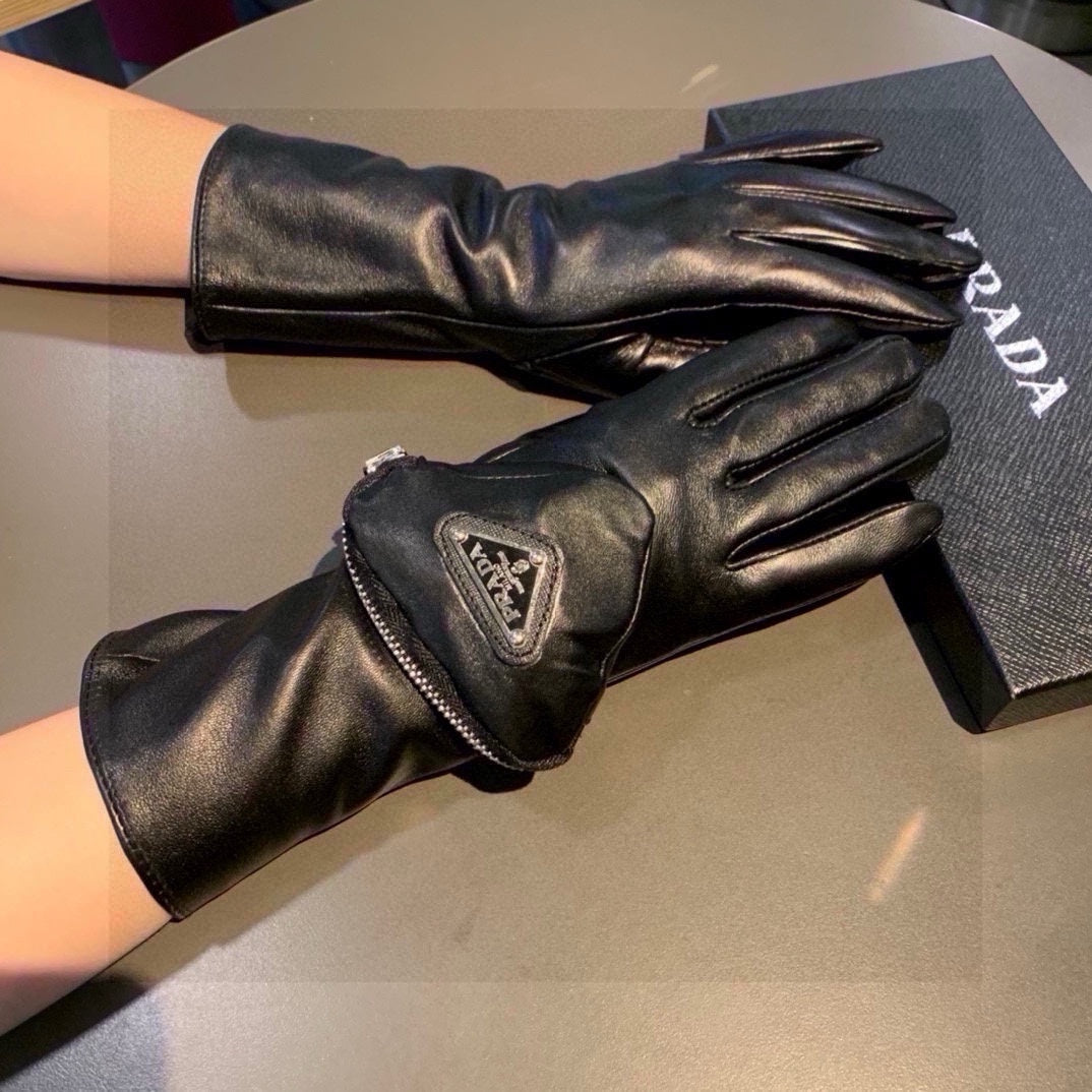 14PD46SDE Stylish sheepskin gloves