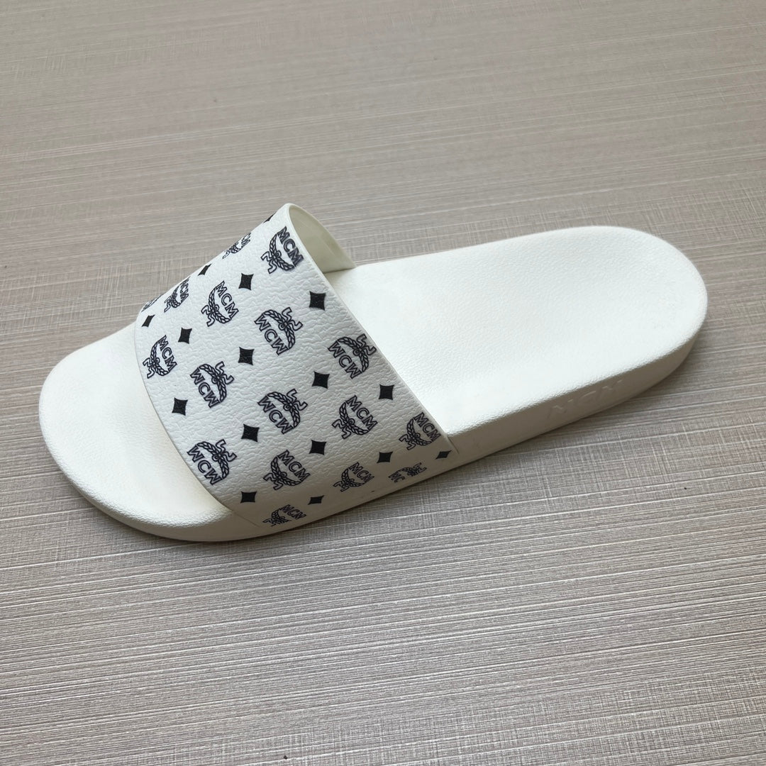 54M46ZDE Stylish slippers
