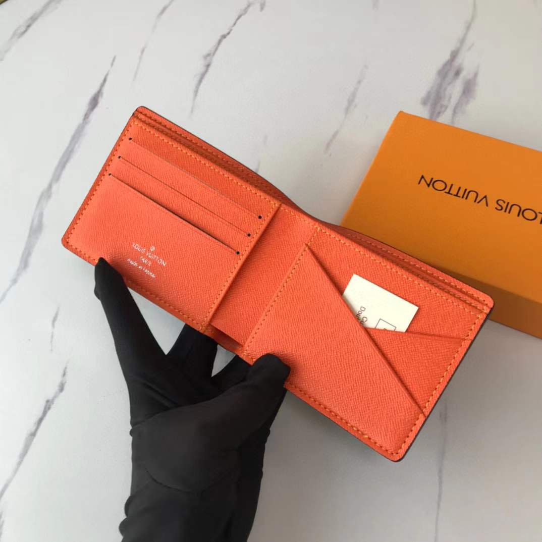 1E202BDE Stylish leather wallets