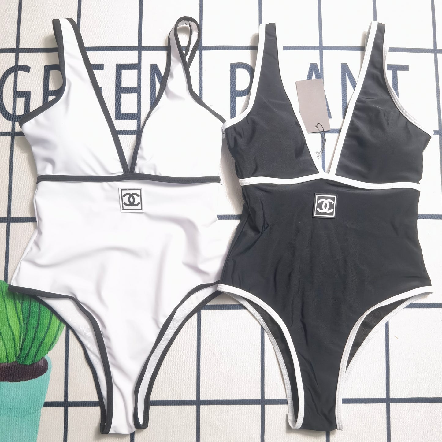 14C273YDE Stylish Bikini swimsuit