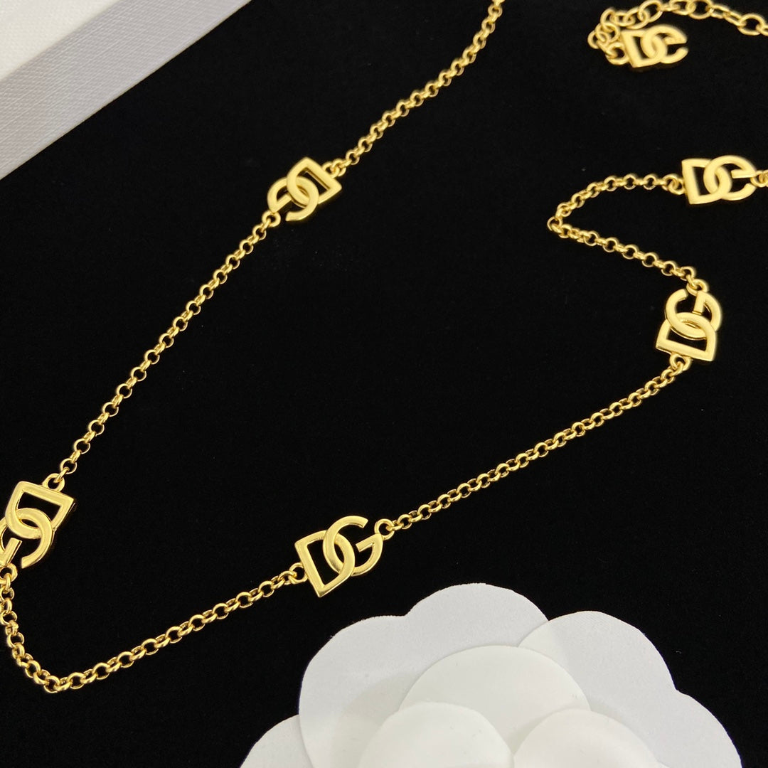 1NA144XDE Stylish Necklaces