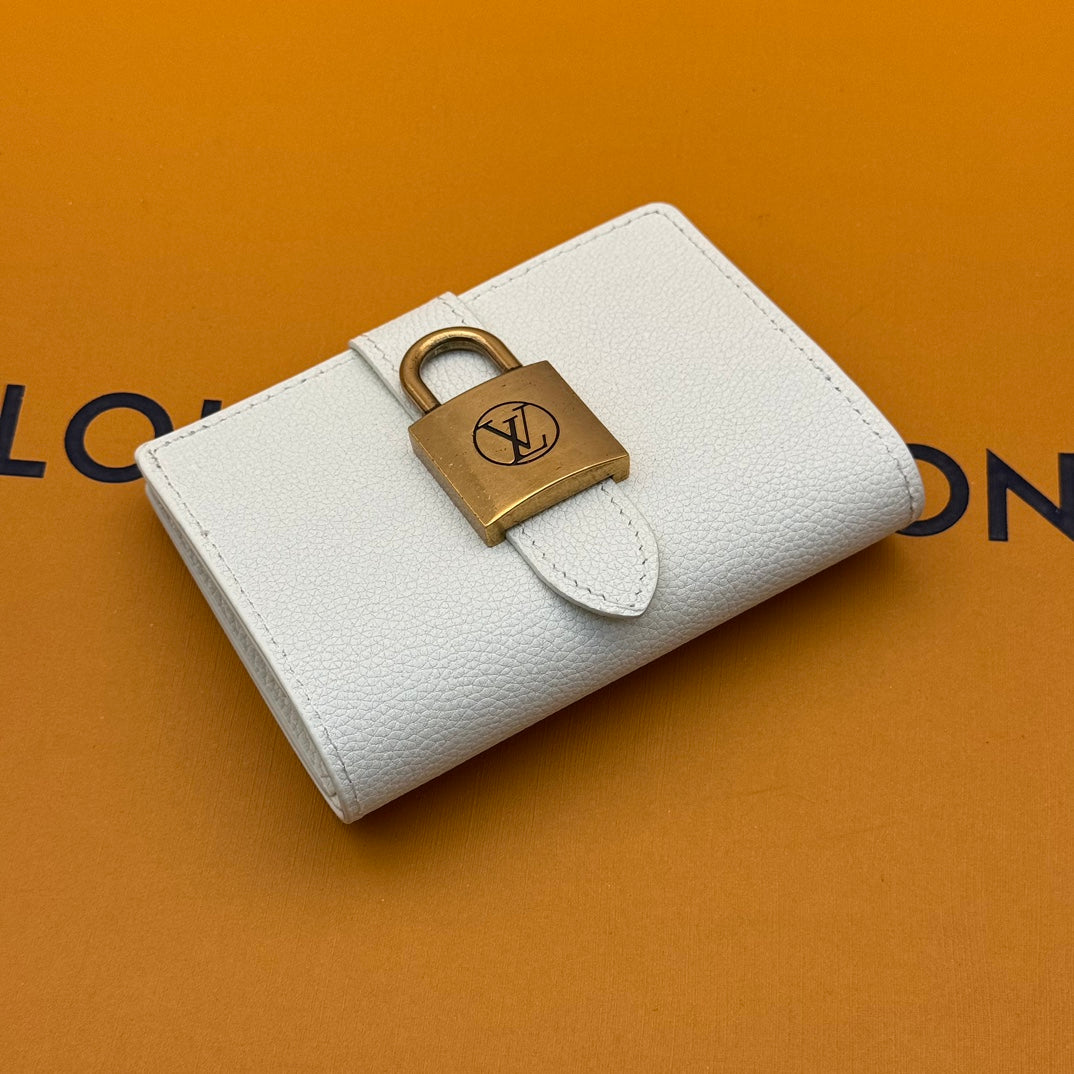 155NE82BDE Stylish leather bag