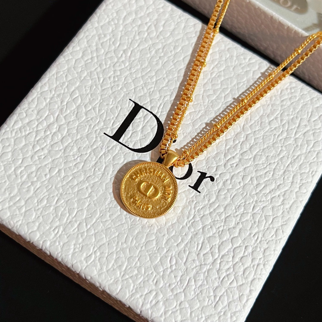 1YD145XDE Stylish Necklaces