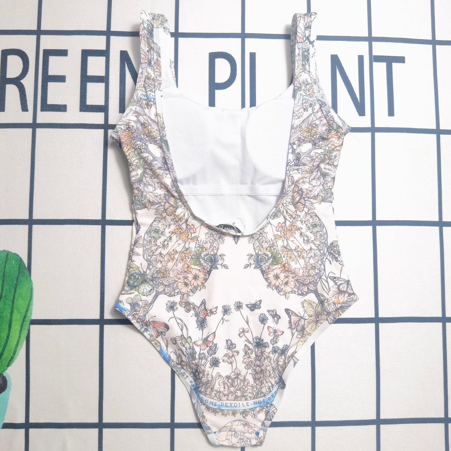 14D271YDE Stylish Bikini swimsuit