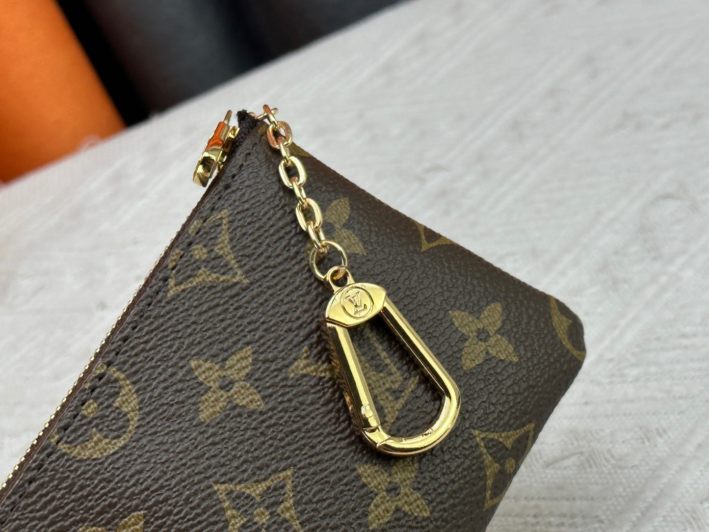 15RE91BDE Stylish leather bag