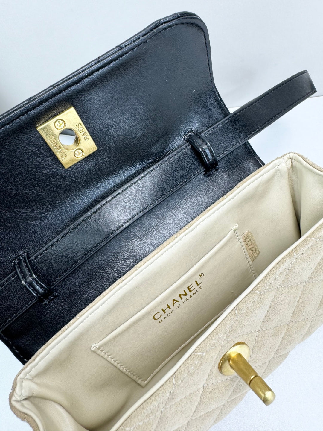 15RC61BDE Stylish leather bag