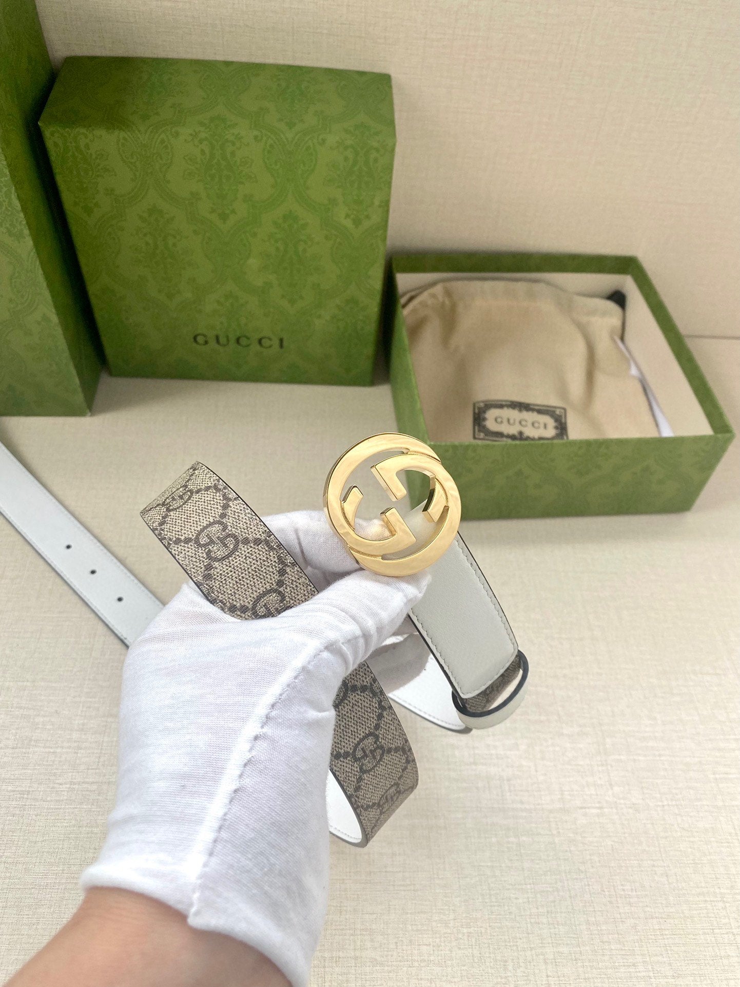 1WB152PDE Stylish High quality belt With full package