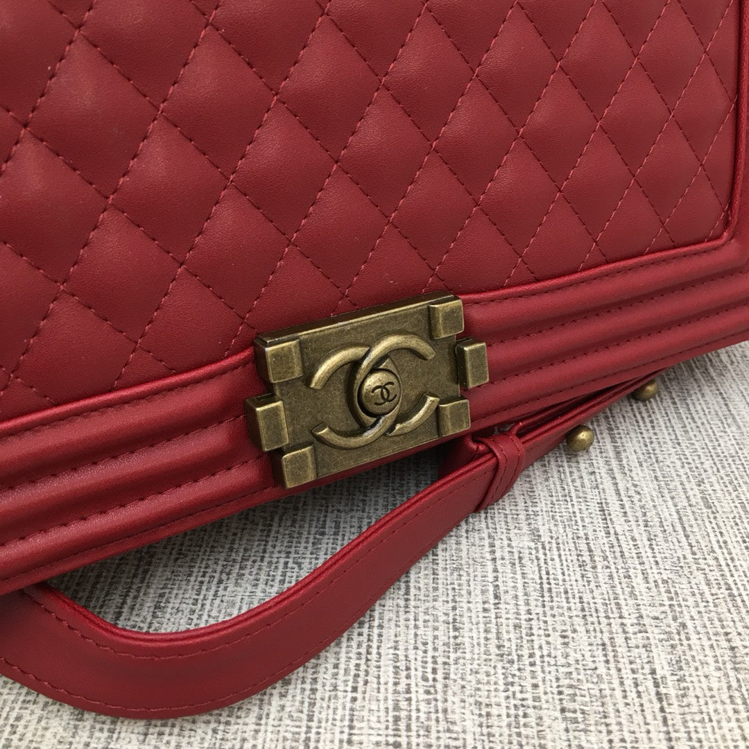 5C60BDE Stylish leather bag