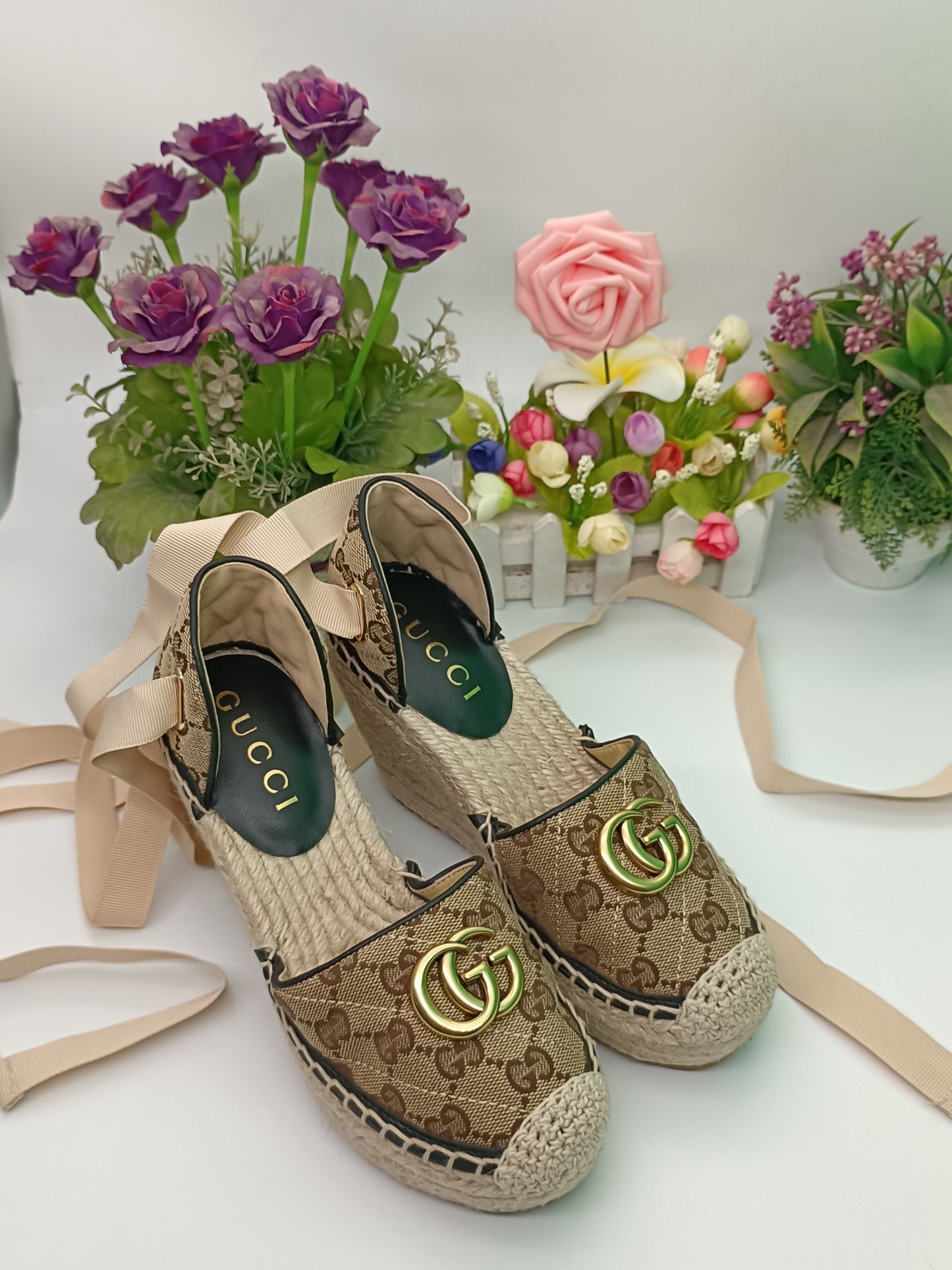 2YB40ZDE Stylish leather High heels