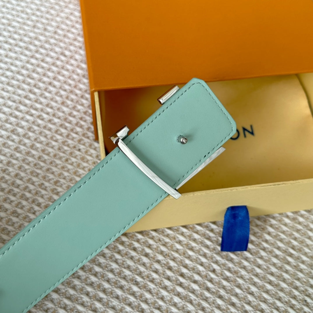14E139PDE Stylish High quality leather belt With full package