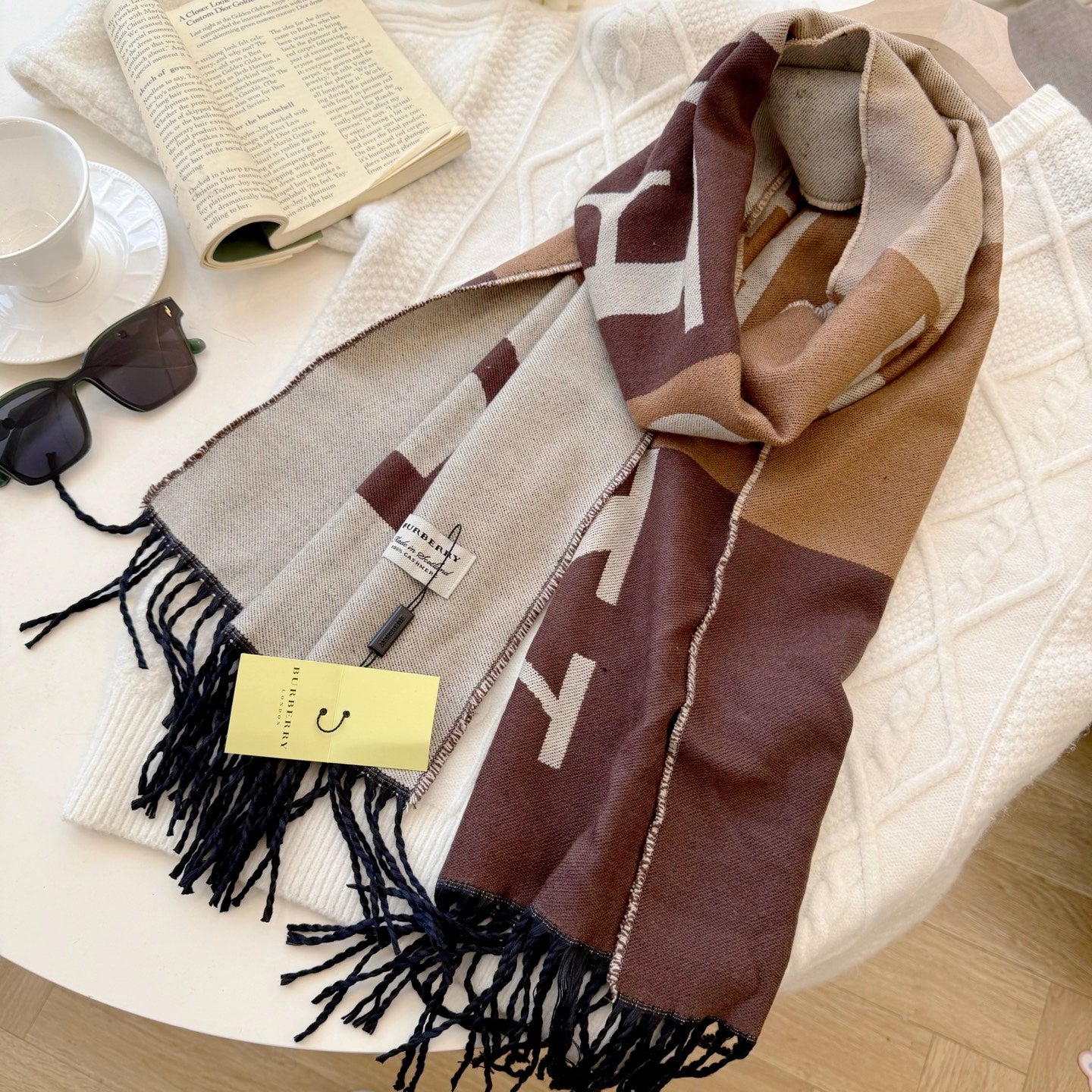 175RR16WDE Stylish Winter Scarves