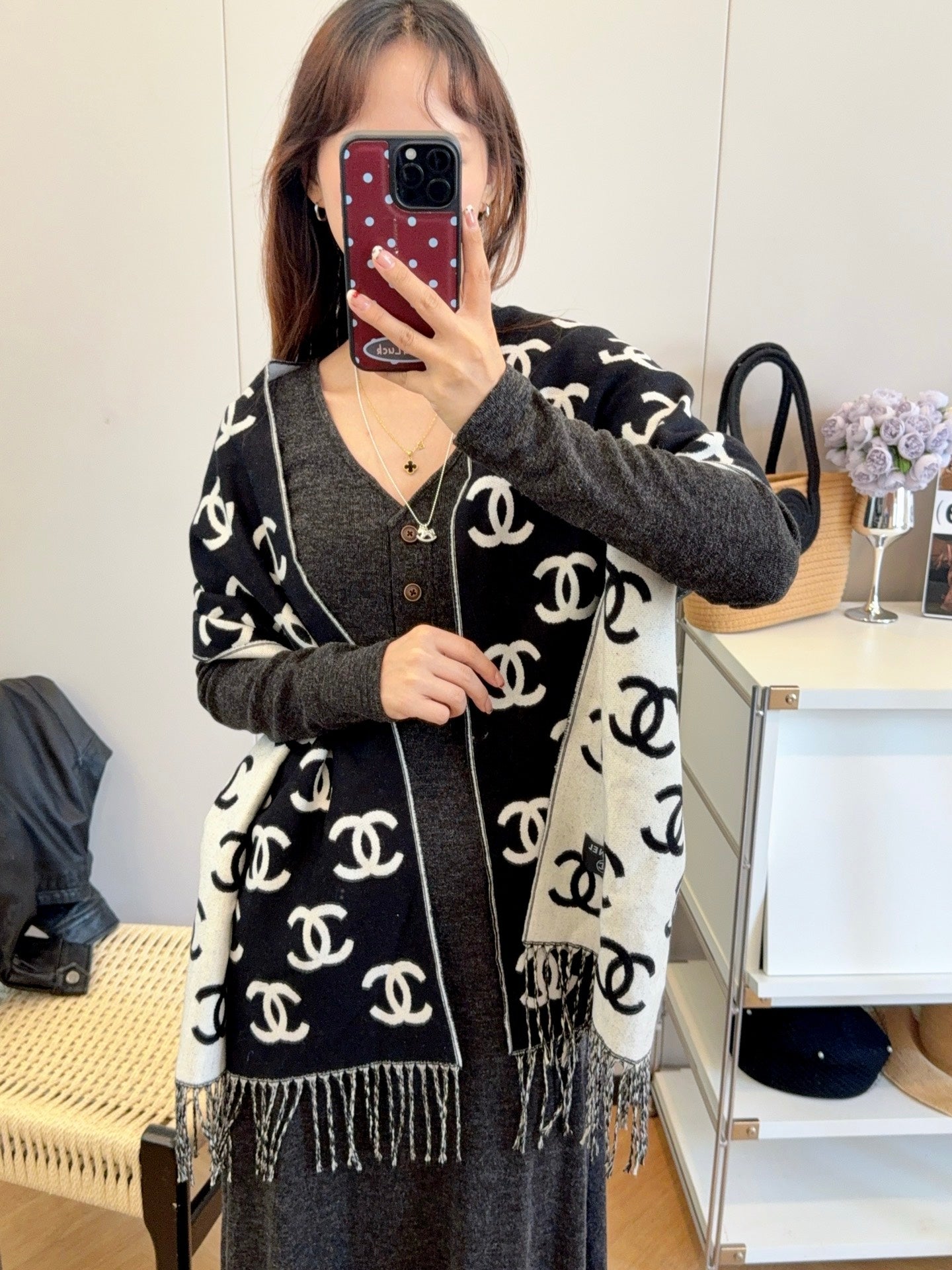 185ZC72WDE Stylish Winter Scarves