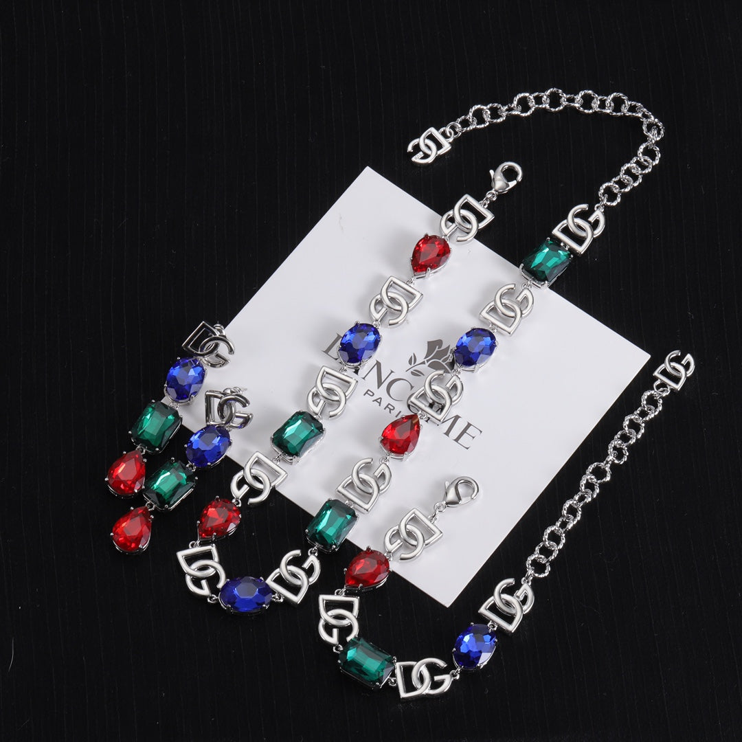 1XA5833XDE Stylish Earrings Bracelets Necklaces