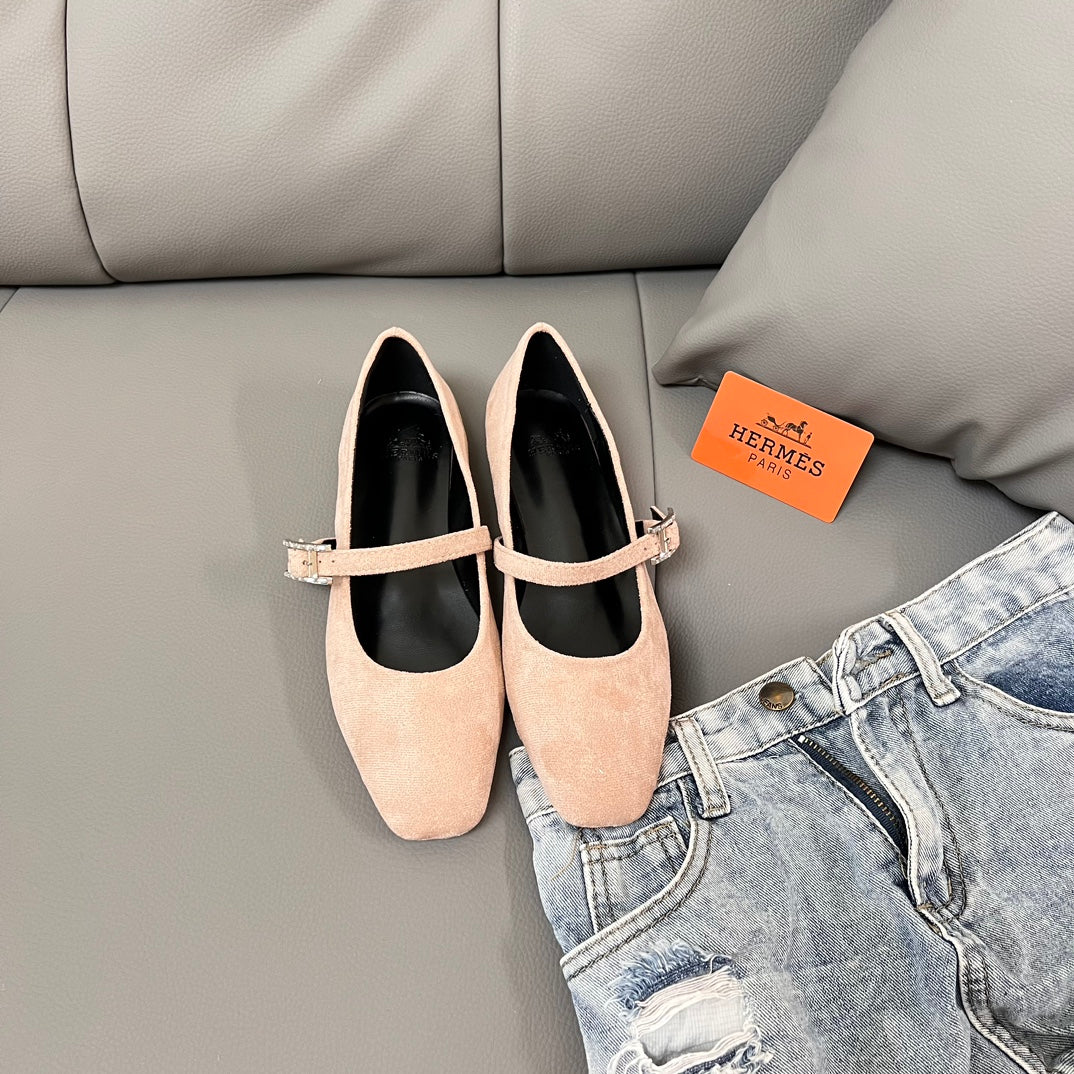 1JE1ZDE Stylish leather boots