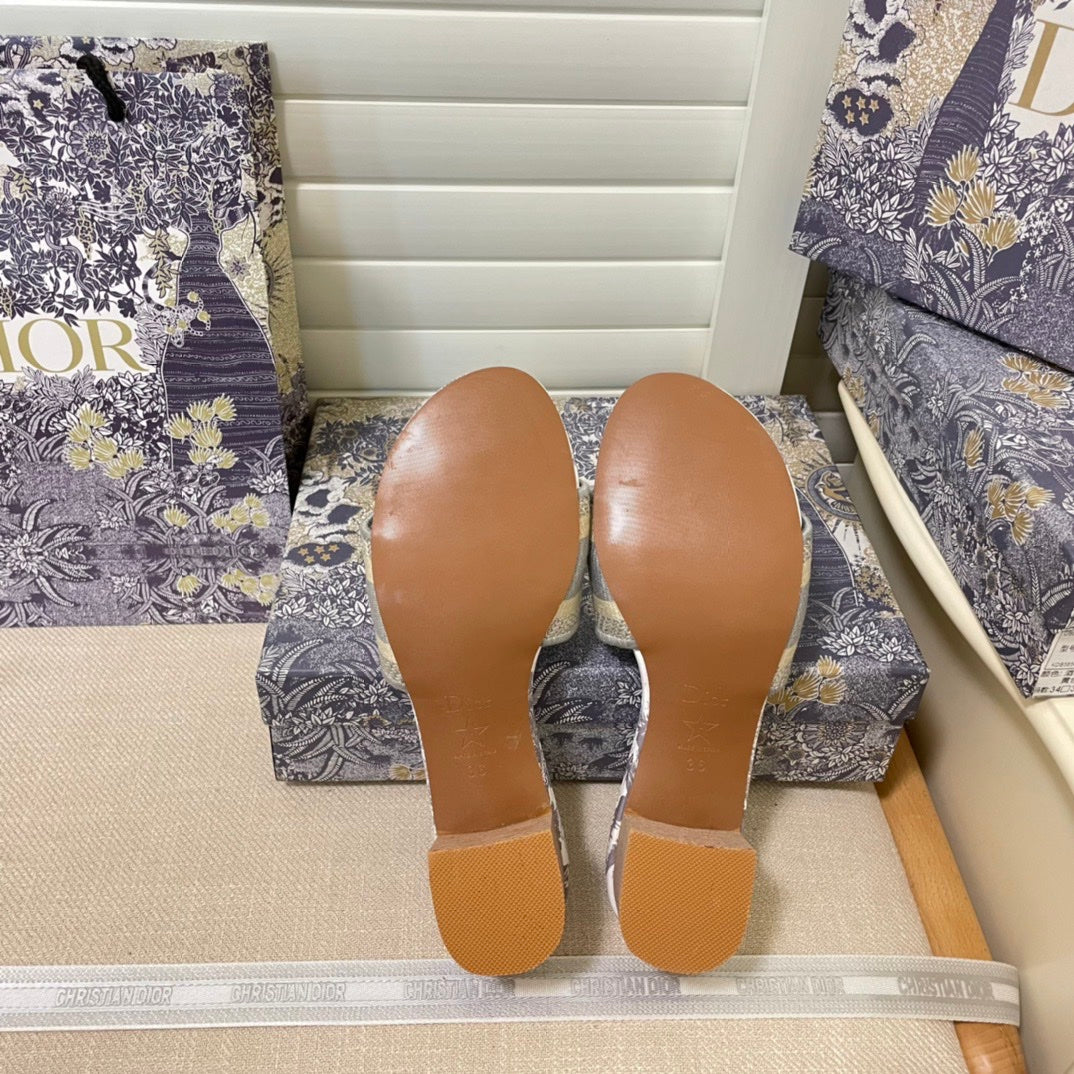 14D64ZDE Stylish sandals