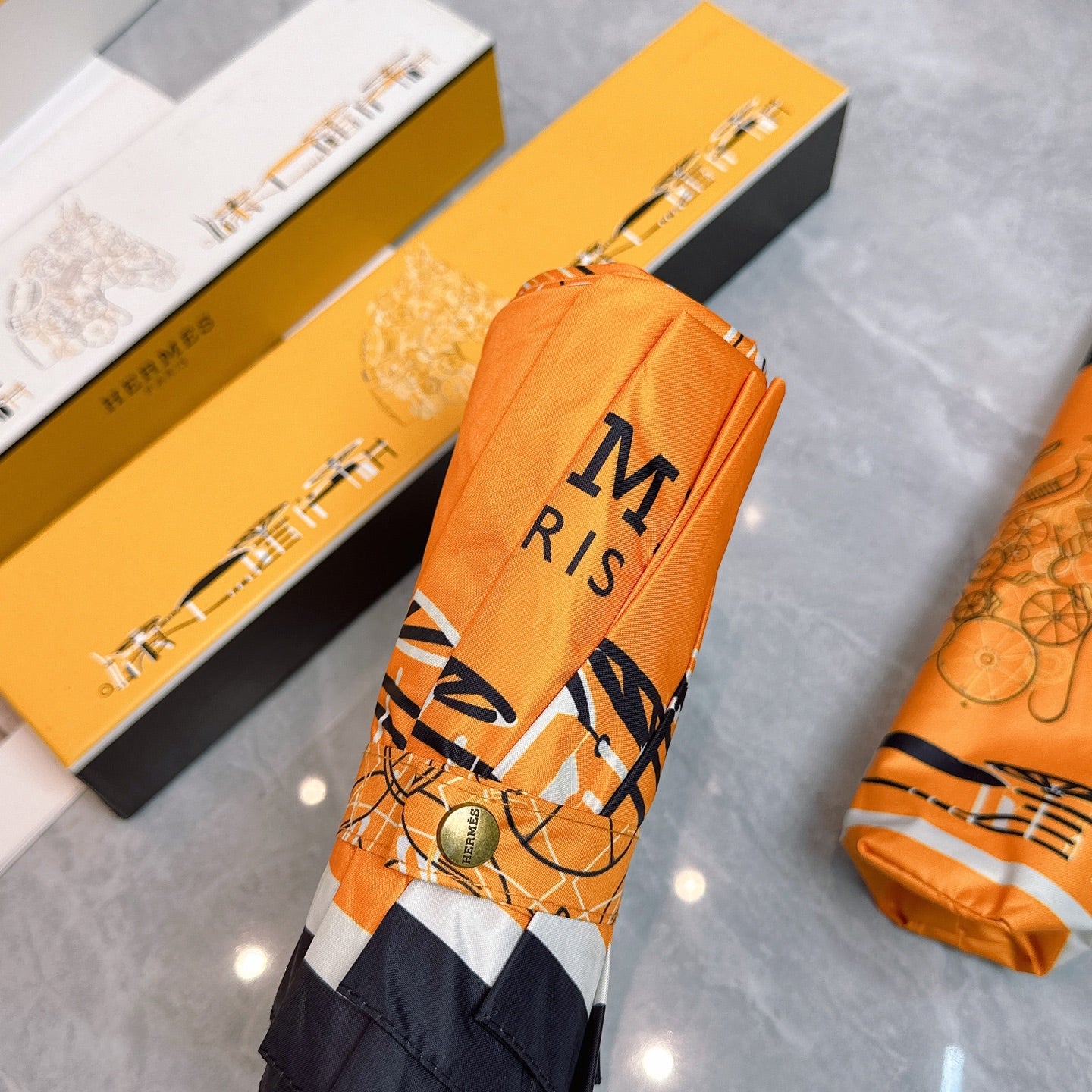 15RH101SDE Stylish UV resistant umbrella