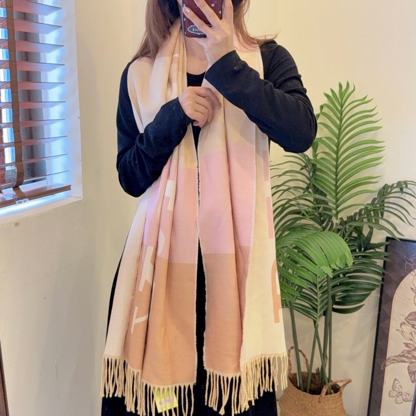 175RR16WDE Stylish Winter Scarves