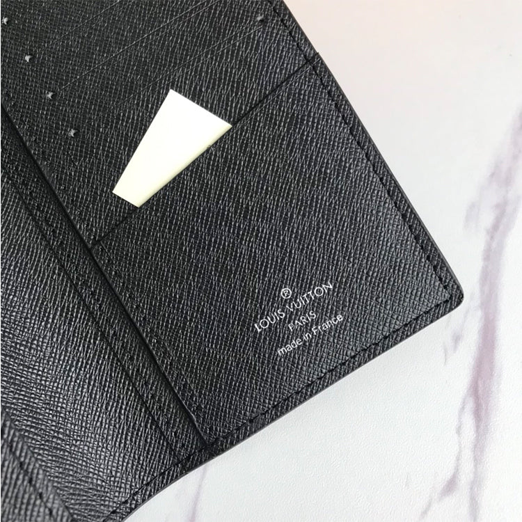 E2BDE Stylish leather wallets