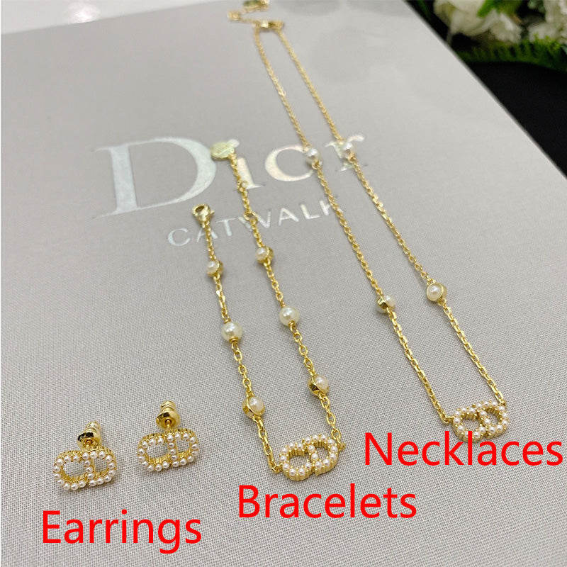 14D251XDE Stylish Rings Earring Bracelets Necklaces