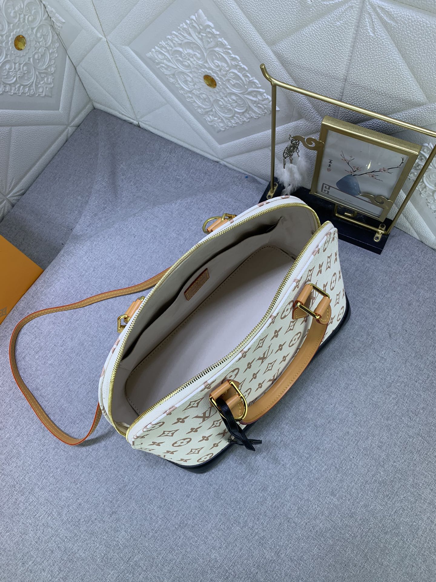 2XE336BDE Stylish leather bag