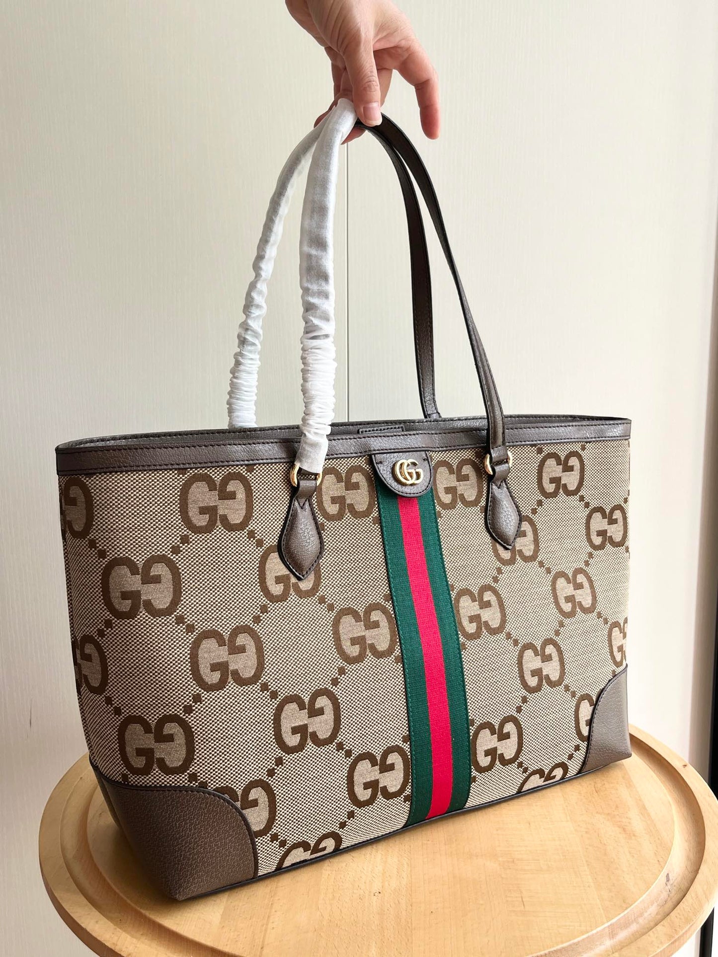 15RB34BDE Stylish leather bag