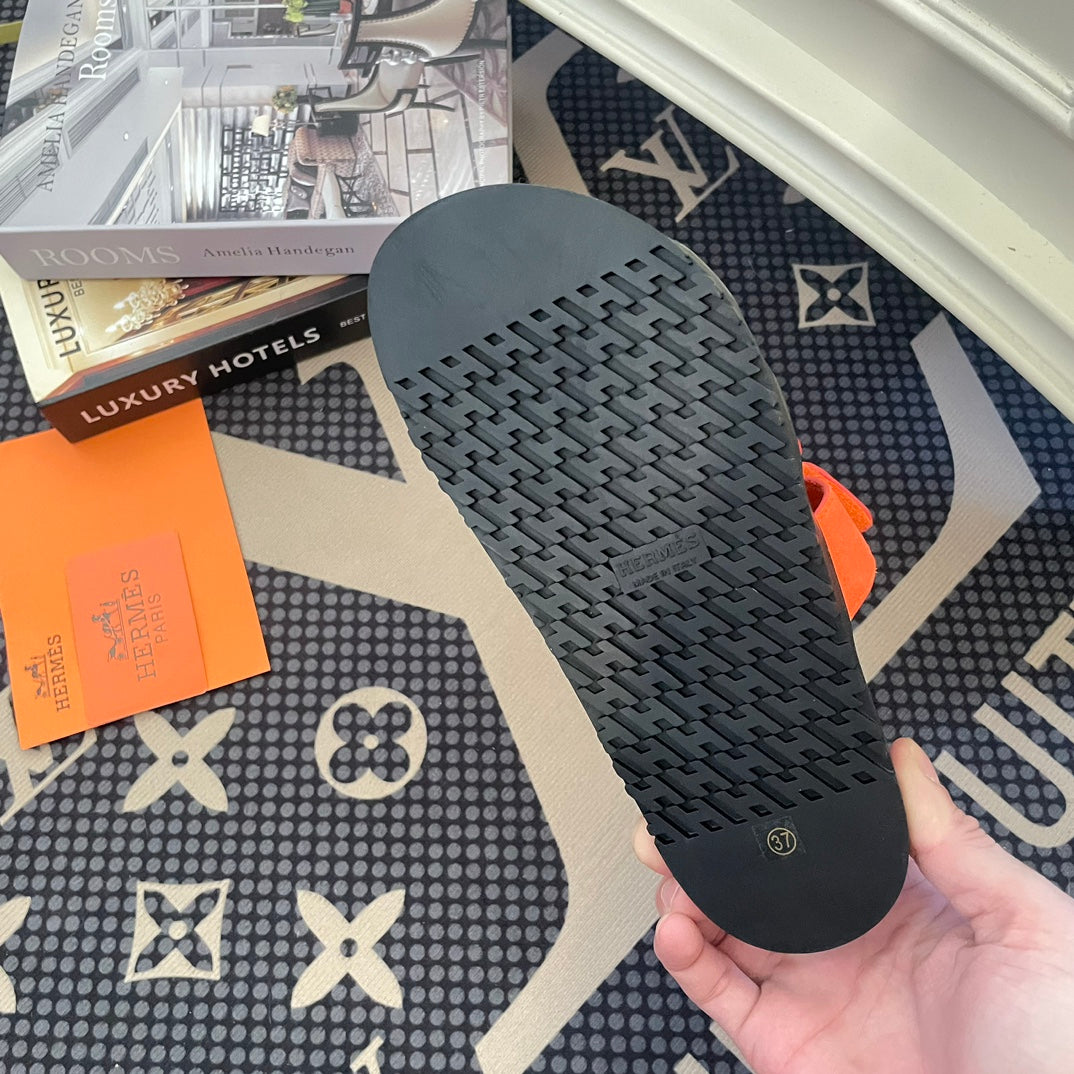 14H2ZDE Stylish sandals