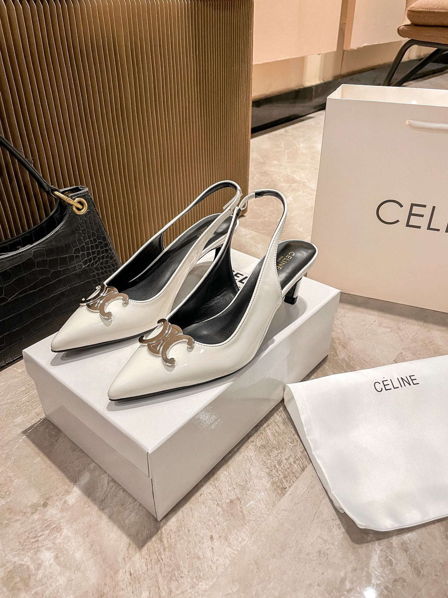 14CL87ZDE Stylish High heels Heel height 5cm