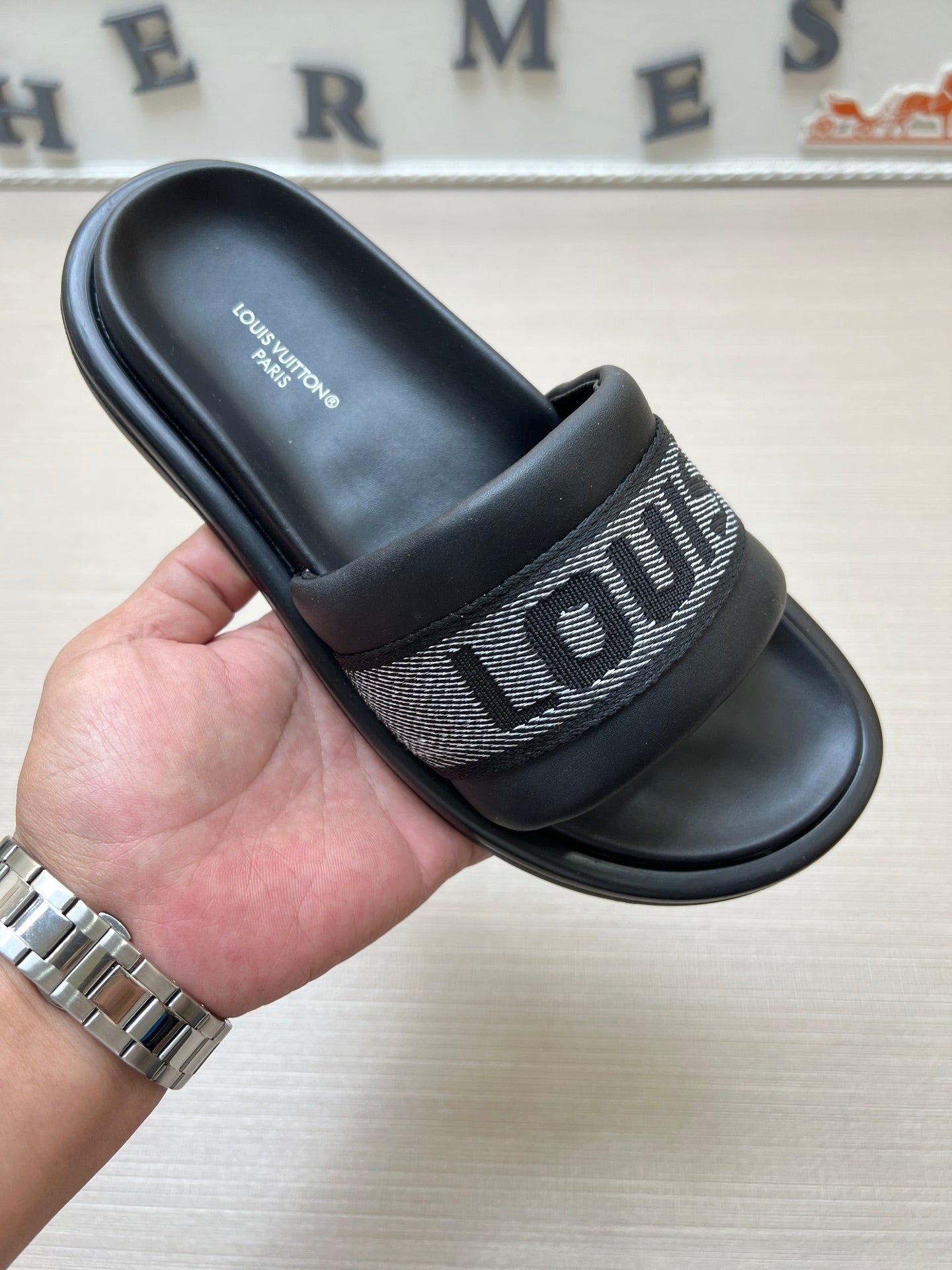 535ZE298ZDE Stylish Slippers