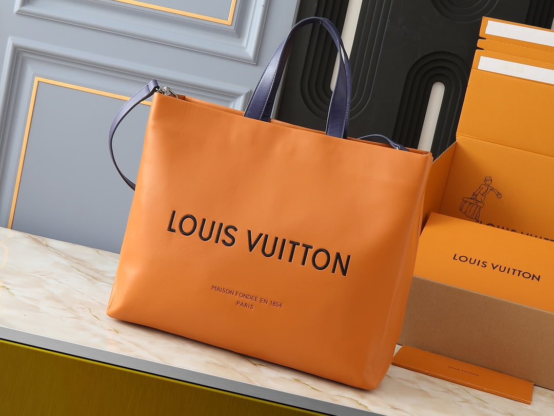 15XE9BDE Stylish leather bag
