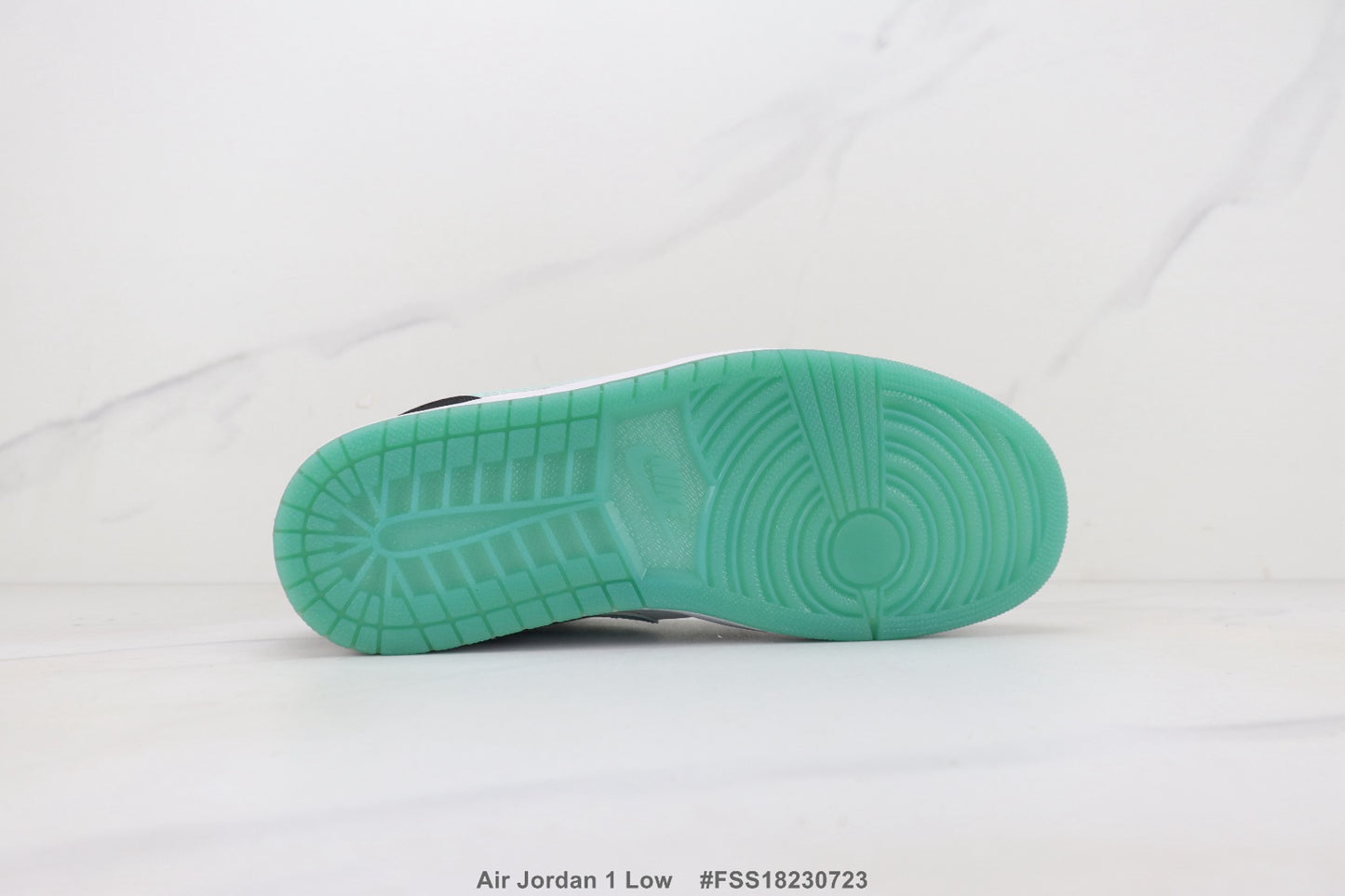 4YN37ZDE Stylish Sneakers (No Box, August-October Big Sale)