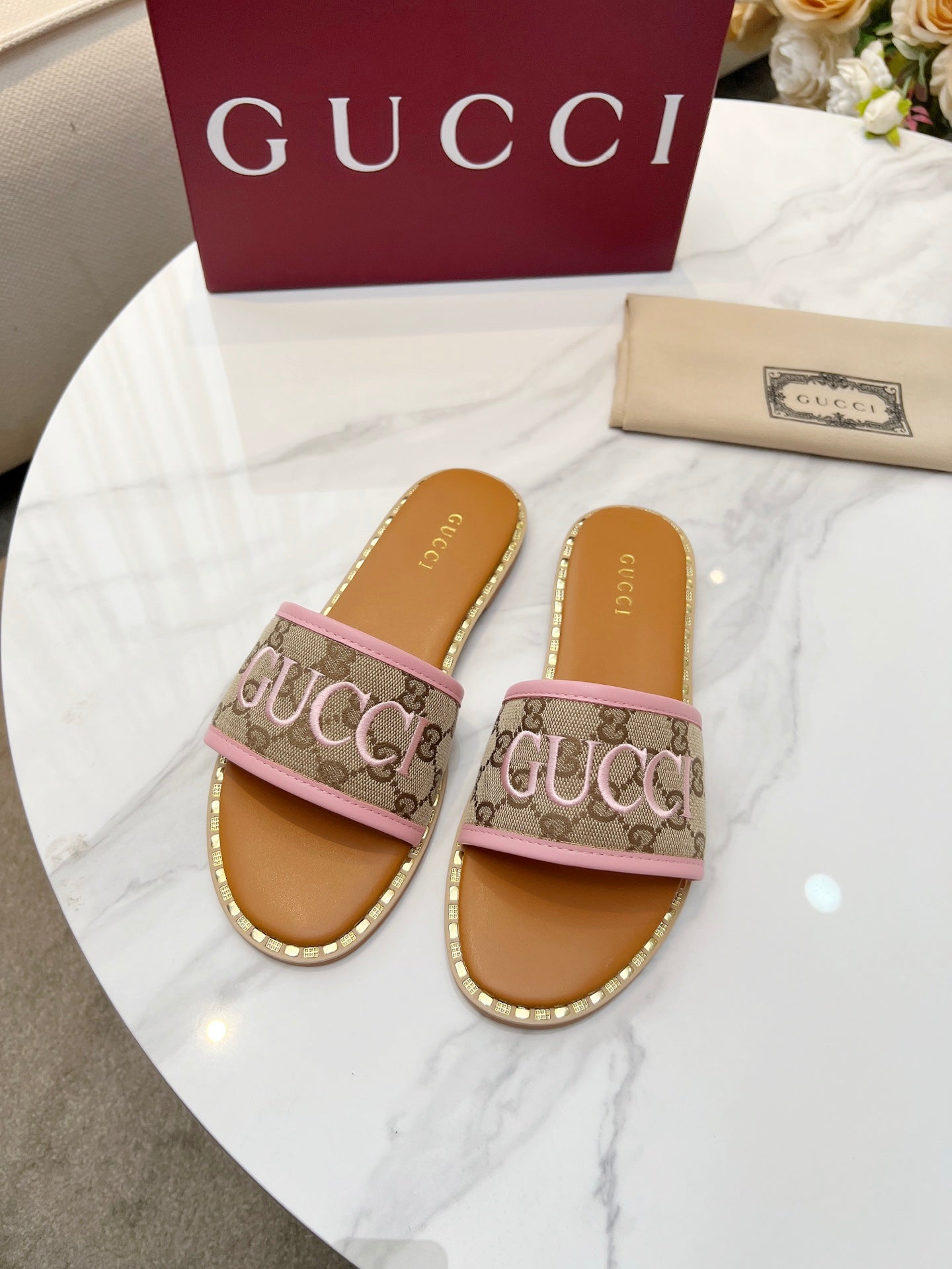 255QB29ZDE Stylish leather Slippers