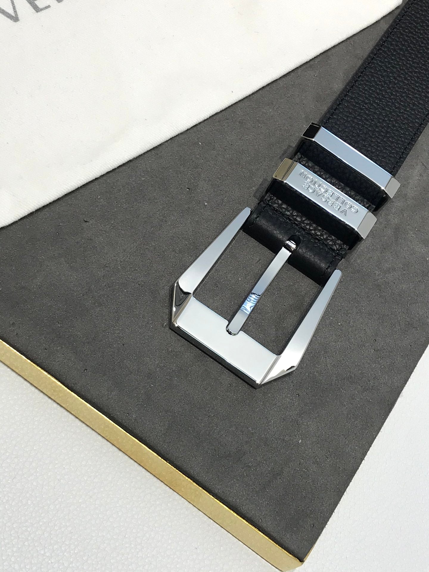 14V84PDE Stylish High quality belt With full package
