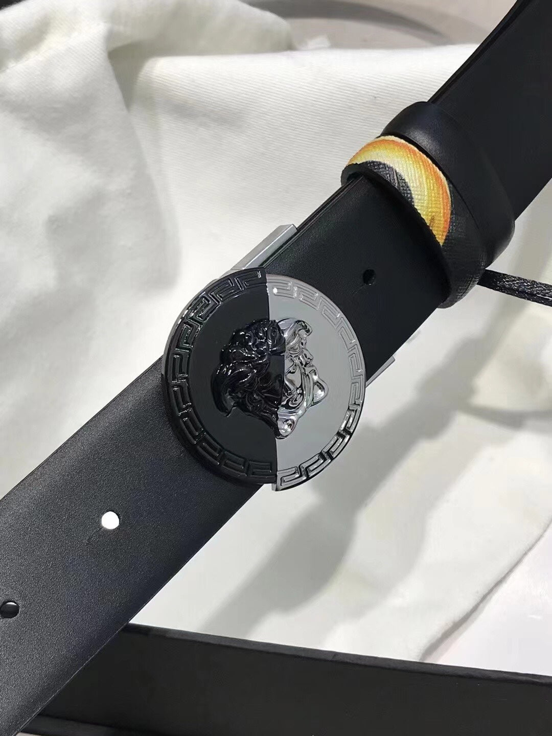 14V81PDE Stylish High quality belt With full package