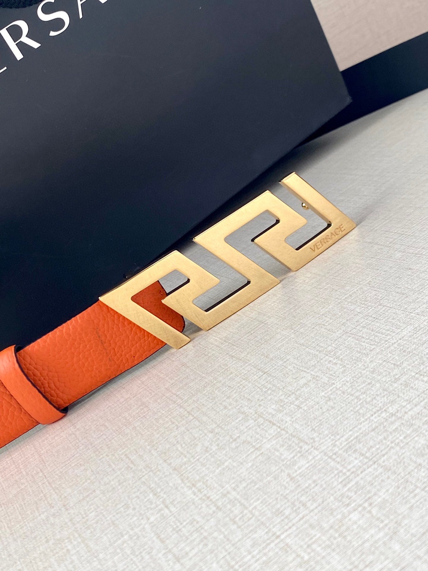 1WV166PDE Stylish High quality belt With full package