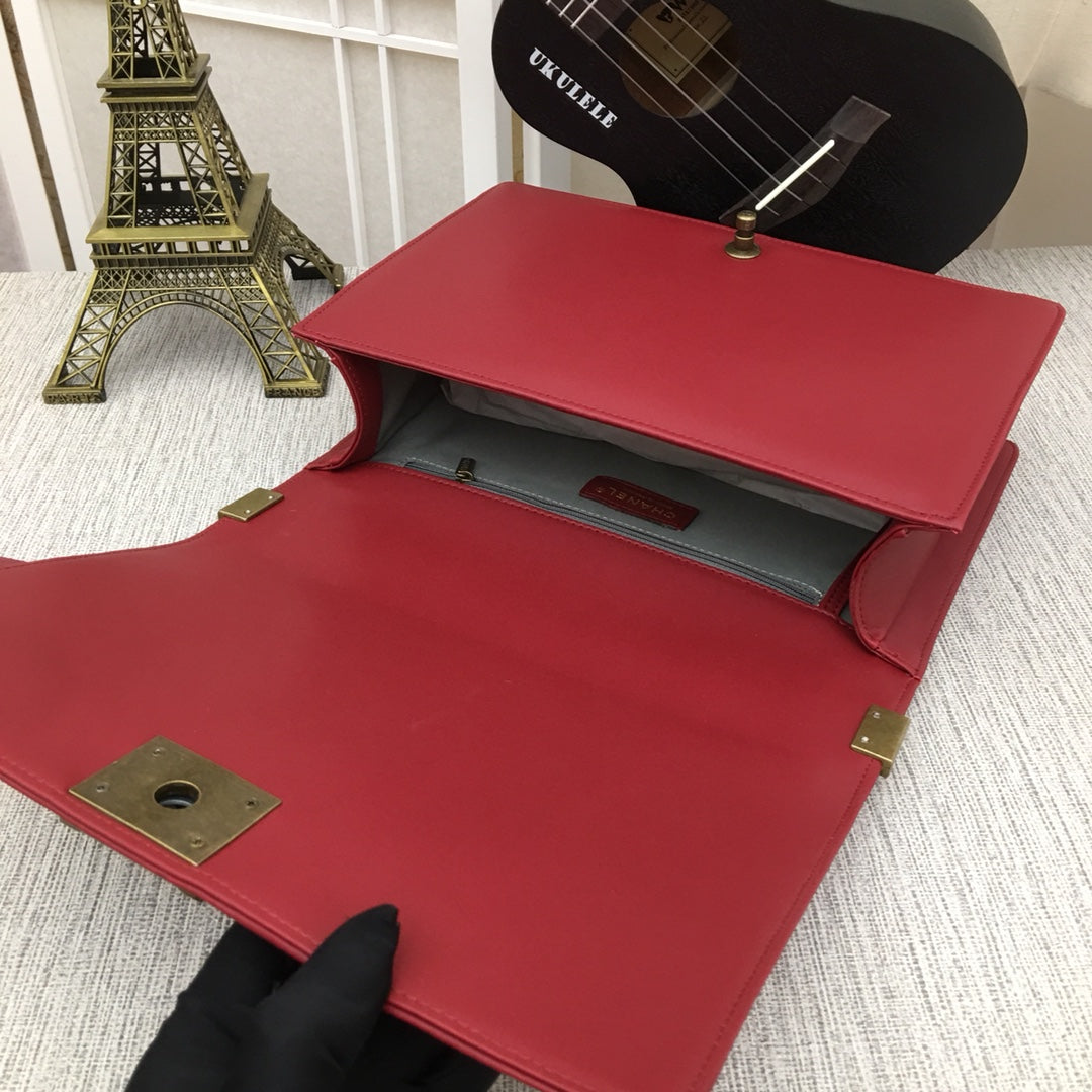 5C60BDE Stylish leather bag