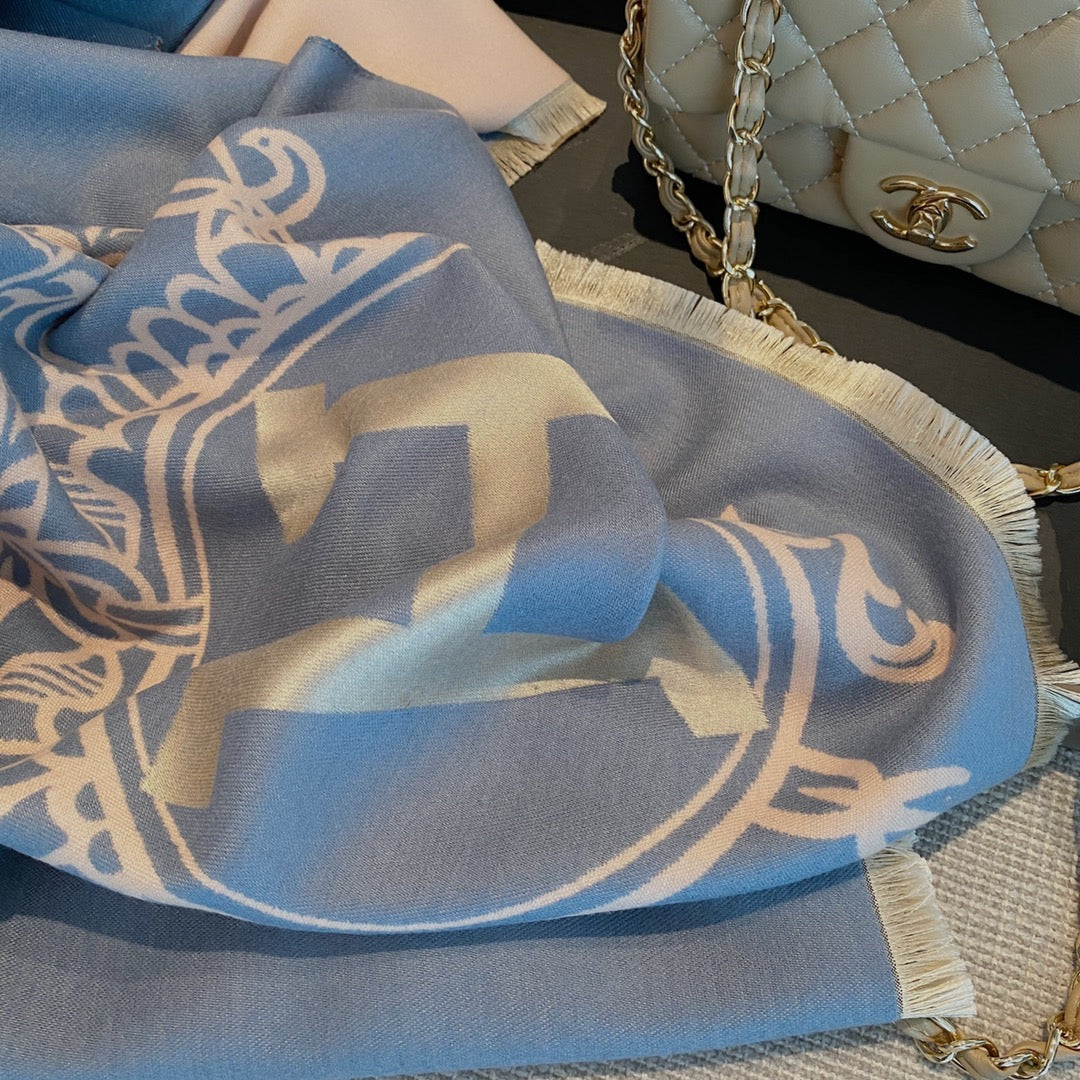 185ZH28WDE Stylish Winter Scarves