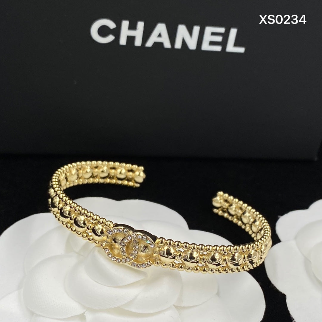 1NC198KDE Stylish bracelet