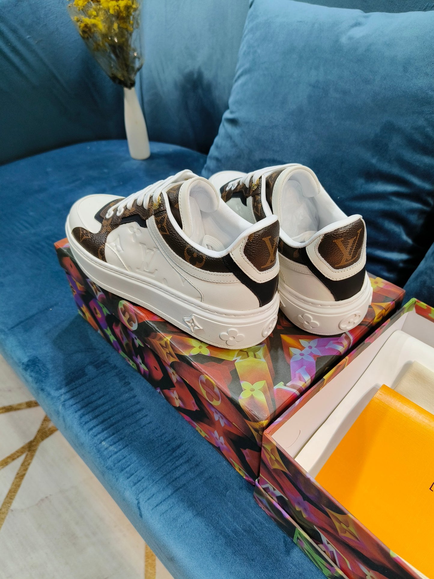2YE45ZDE Stylish Sneakers
