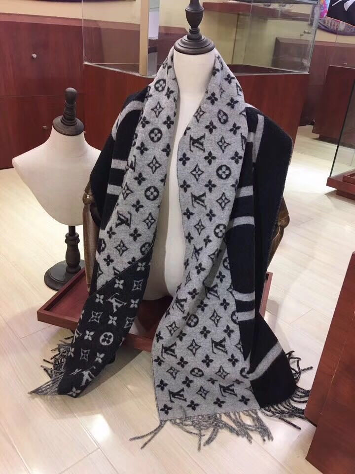 185ZE46WDE Stylish Winter Scarves