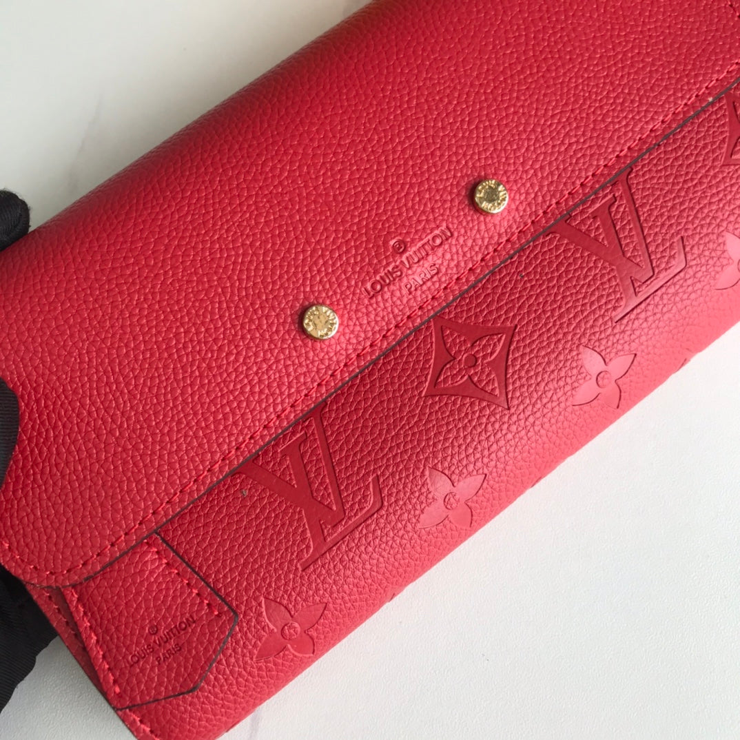 15RE80BDE Stylish leather bag