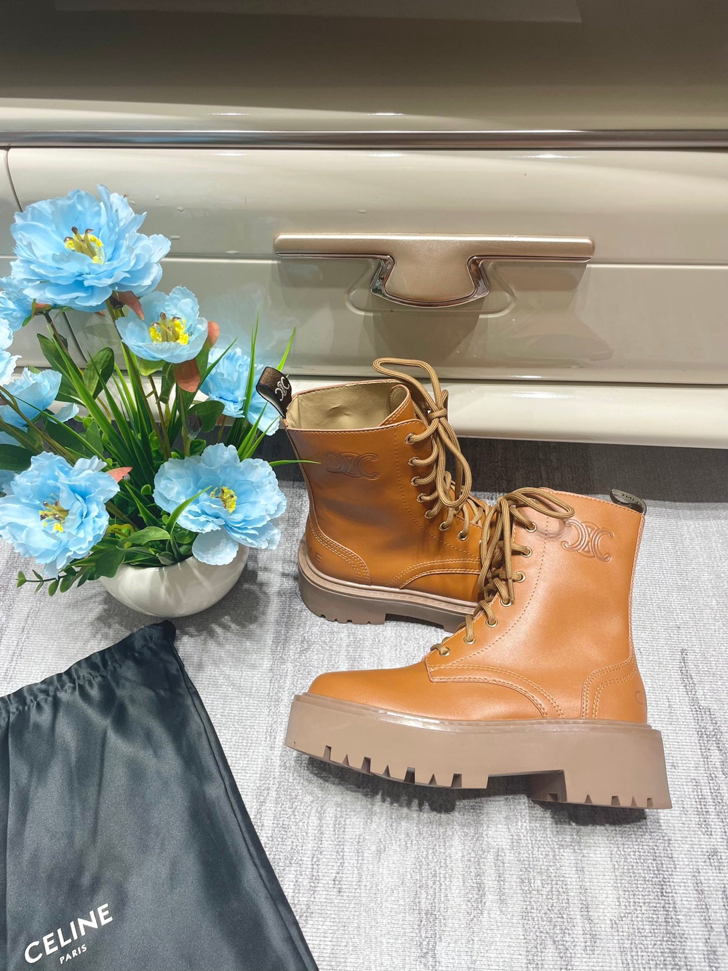 1LCL21ZDE Stylish Boots