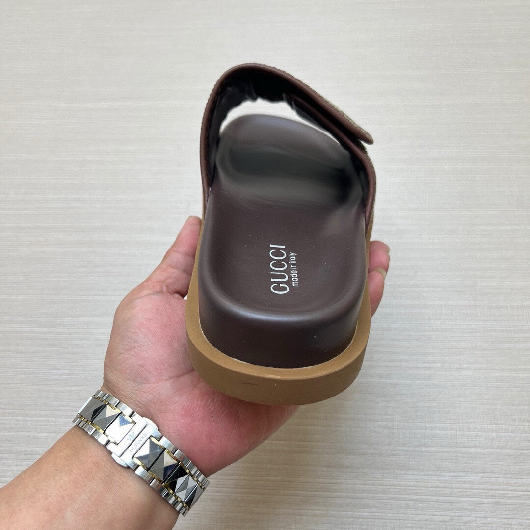 5LB231ZDE Stylish Slippers