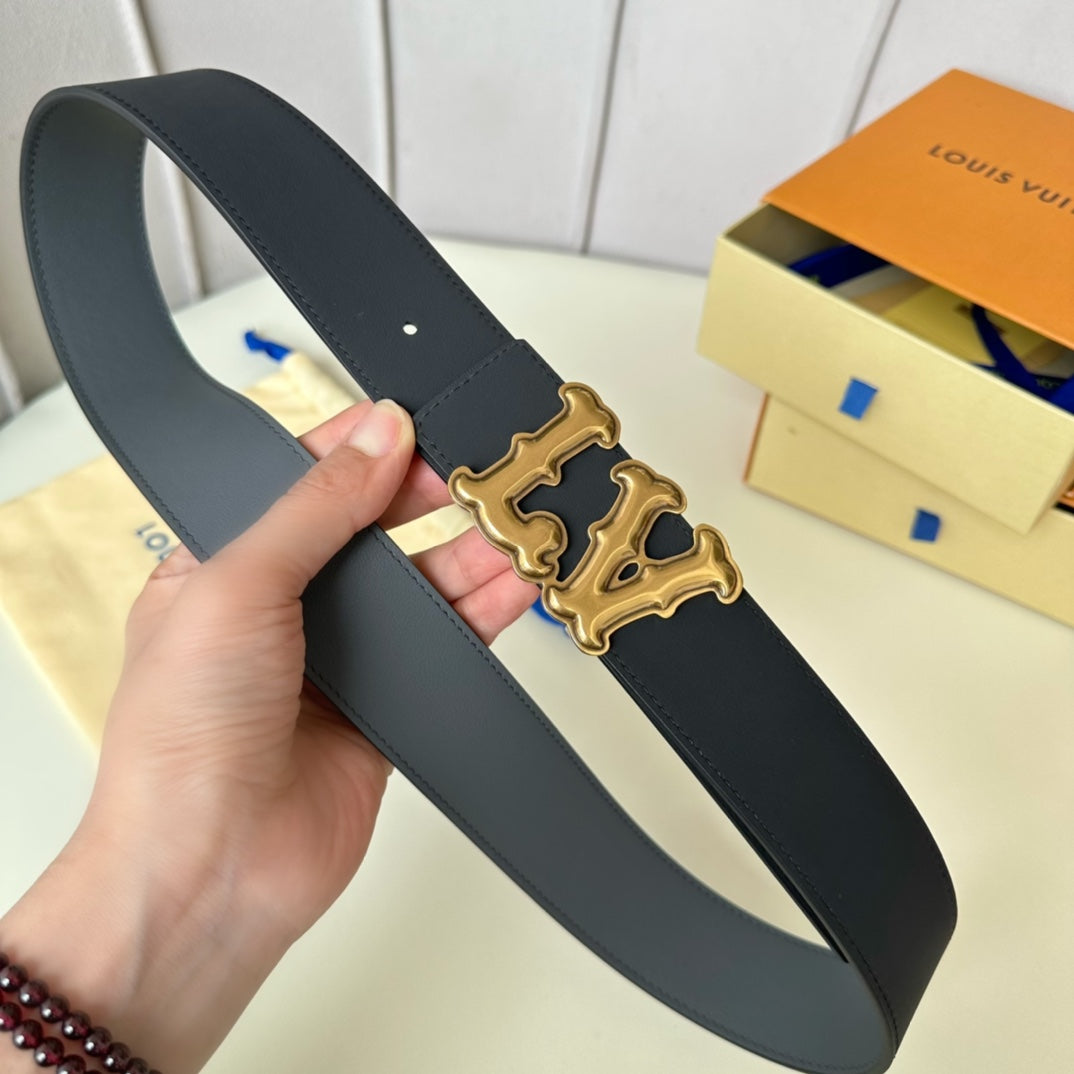 14E23PDE Stylish High quality belt With full package