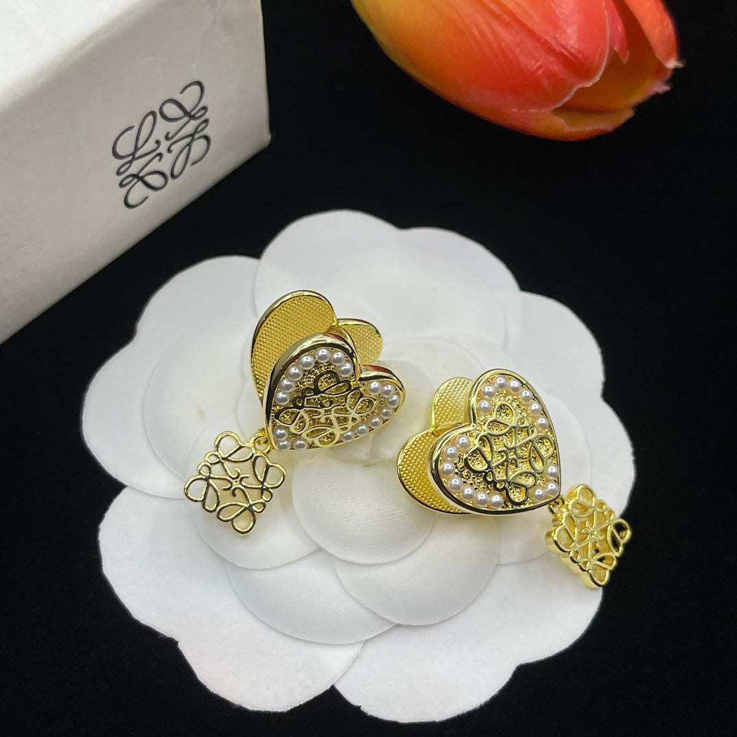 14A1002EDE Stylish Earrings