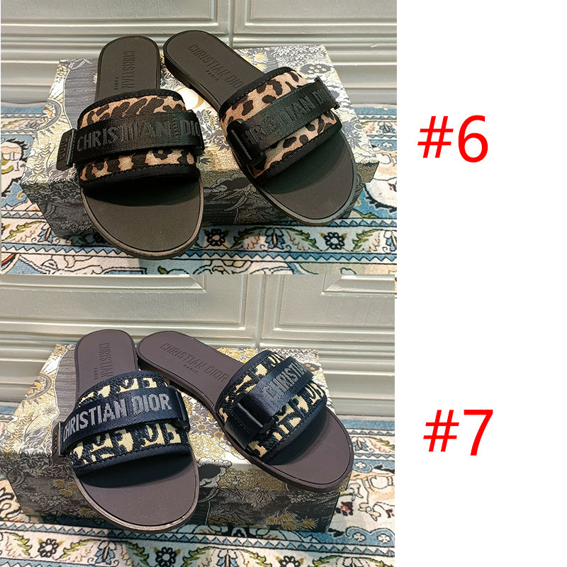 14D20ZDE Stylish Slippers