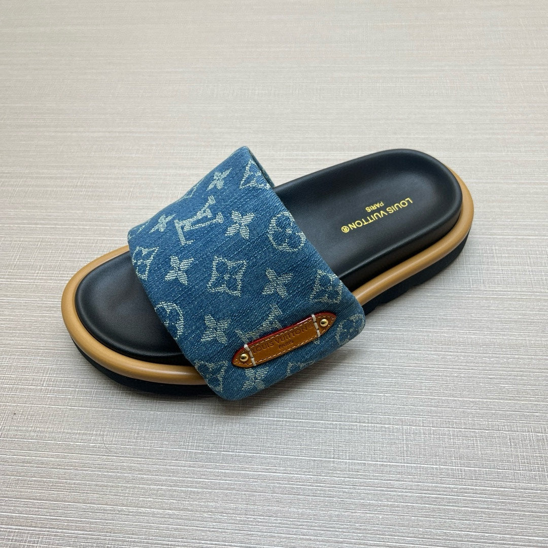 54E100ZDE Stylish slippers Sole thickness 5cm